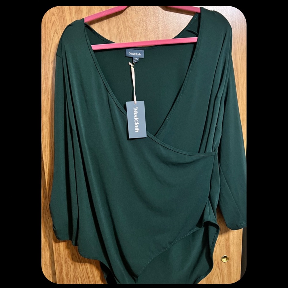 NWT 💚 ModCloth Suits You Well bodysuit